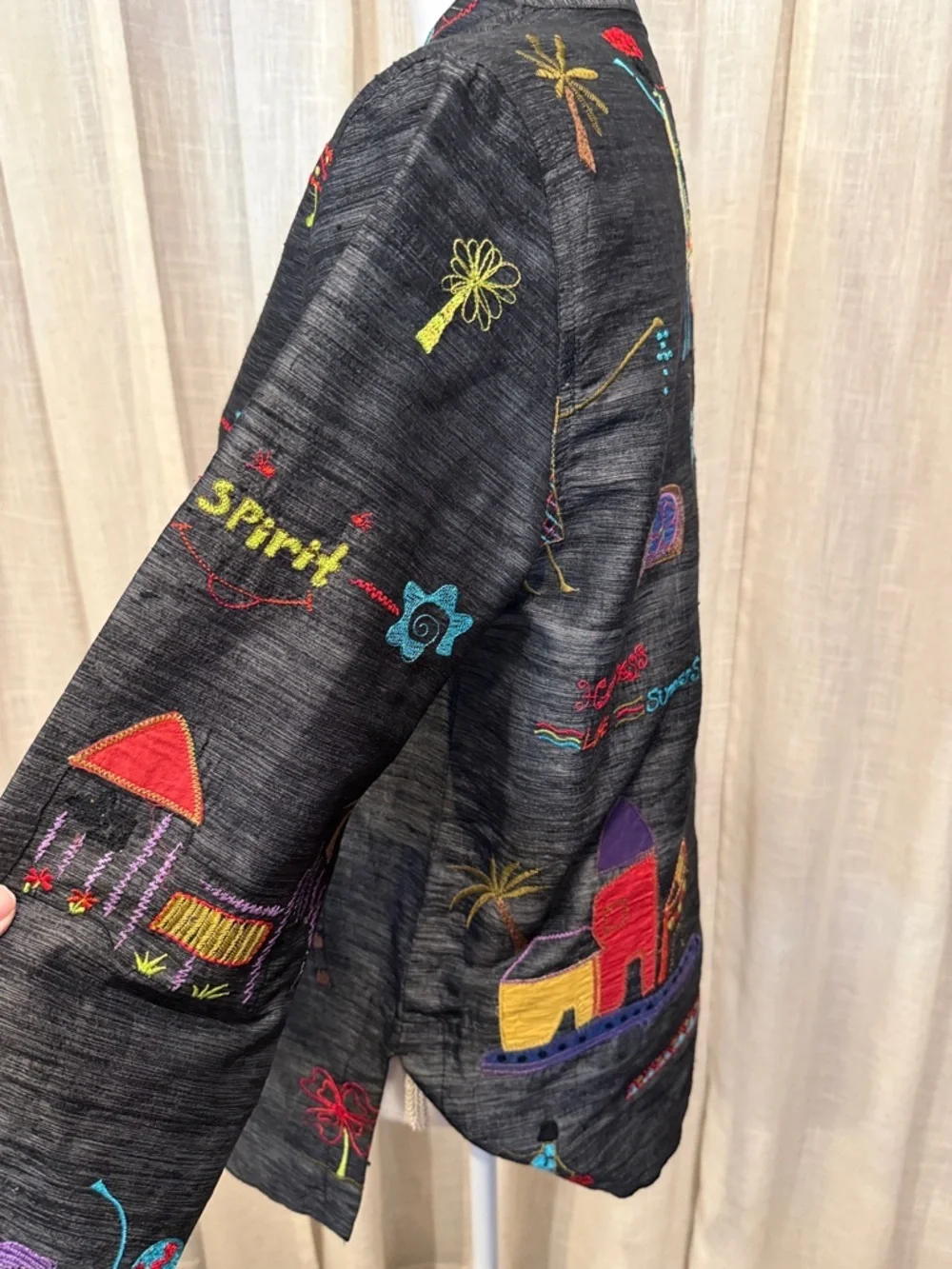 Chico’s Embroidered Art Jacket Size 0 Silk Blend Whimsical Village Button Front - Picture 8 of 14